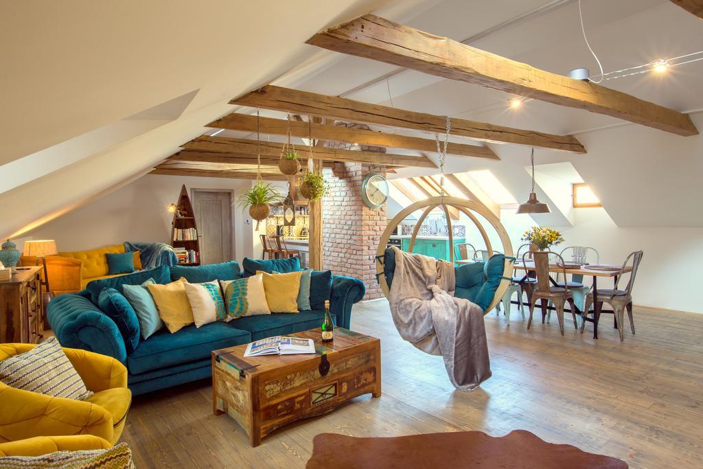 Bohemian Chic 2 Bedroom 2 Bathroom Loft With Hanging Chair Prague